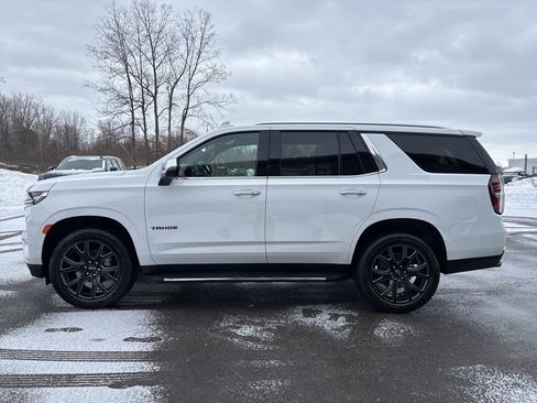 Used 2024 Chevrolet Tahoe Premier AWD/4WD image 4