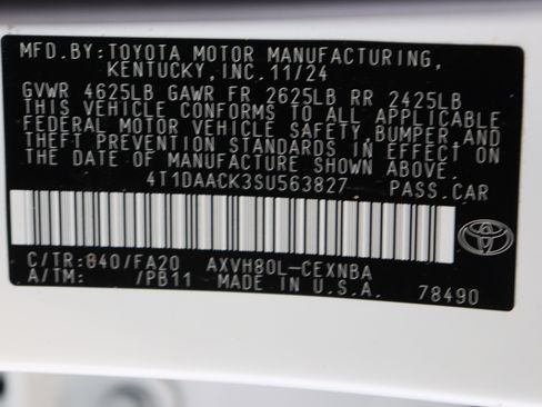 Used 2025 Toyota Camry LE w/ Convenience Package FWD image 40