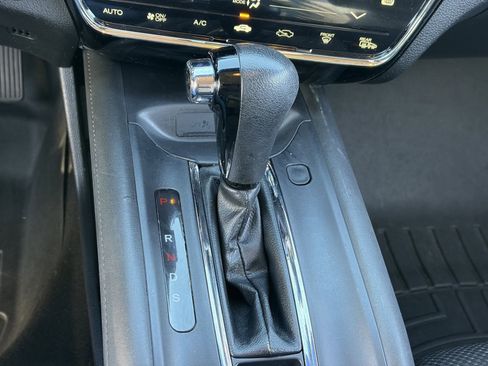 Used 2018 Honda HR-V EX image 31