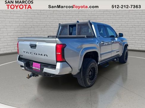 Used 2025 Toyota Tacoma SR5 image 5