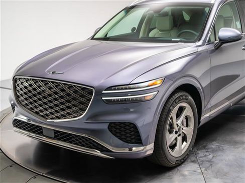 New 2026 Genesis GV70 2.5T Select AWD/4WD image 9