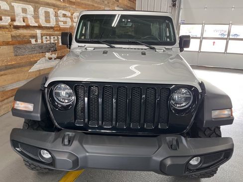 Used 2022 Jeep Wrangler Unlimited Sport image 7