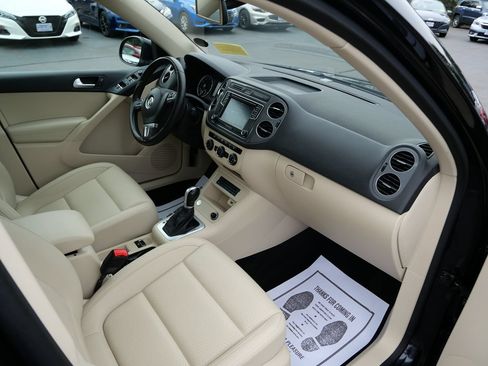 Used 2017 Volkswagen Tiguan Wolfsburg Edition AWD/4WD image 27