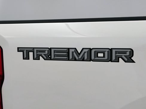 New 2026 Ford F350 Lariat w/ Tremor Off-Road Package AWD/4WD image 15