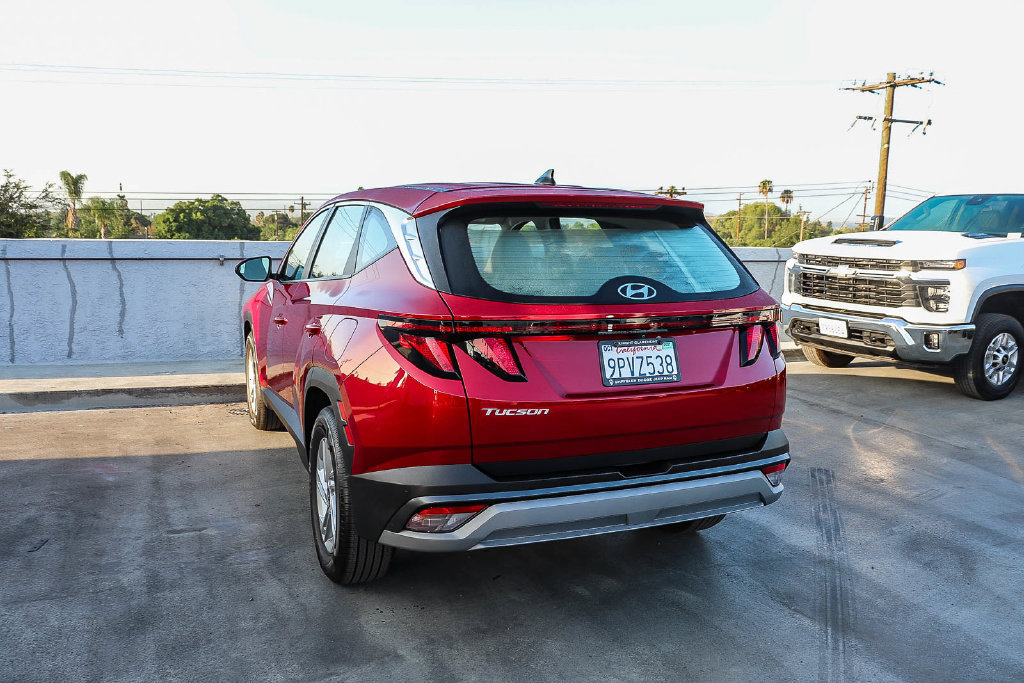 Used 2025 Hyundai Tucson SE FWD image 7