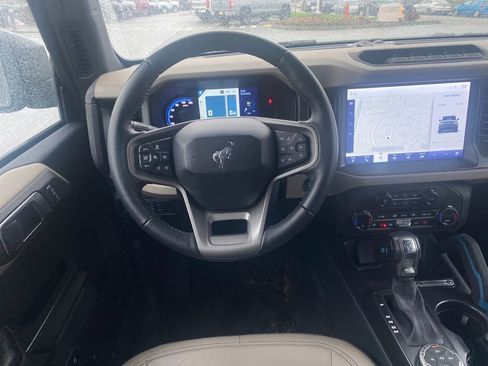 Certified 2024 Ford Bronco Wildtrak image 8