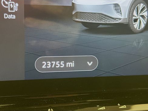 Used 2023 Volkswagen ID.4 Pro S Plus image 19