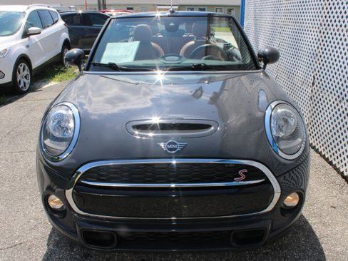 Used 2019 MINI Cooper S w/ Signature Upholstery Package FWD image 35