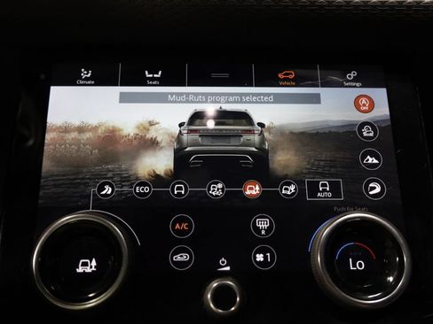 Used 2019 Land Rover Range Rover Velar R-Dynamic SE AWD/4WD image 51