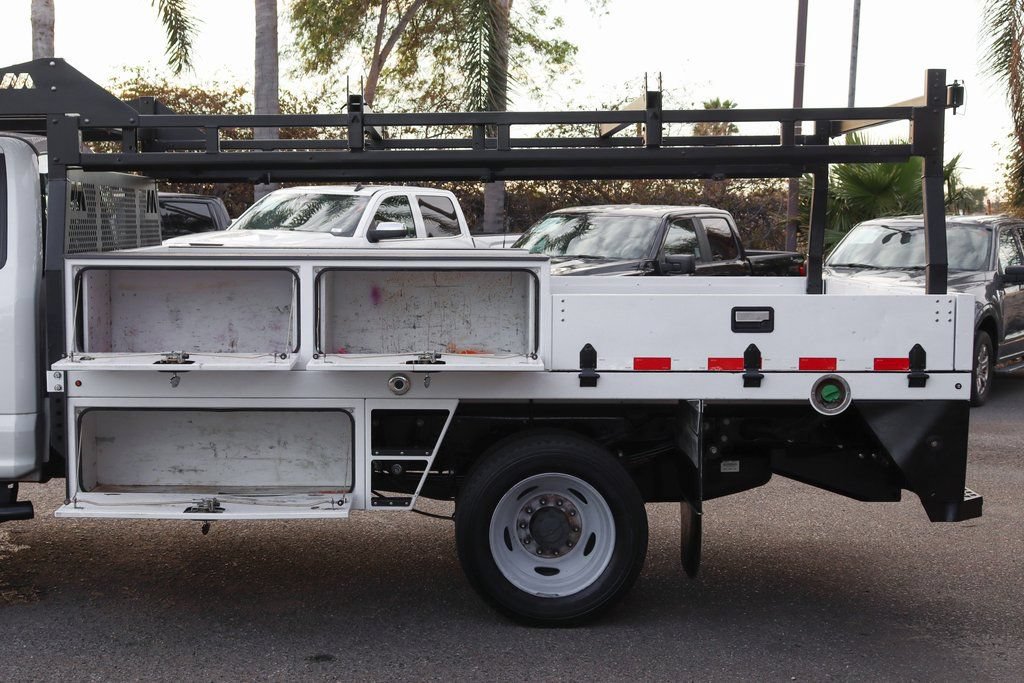 Used 2019 Ford F550 2WD Regular Cab Super Duty image 7