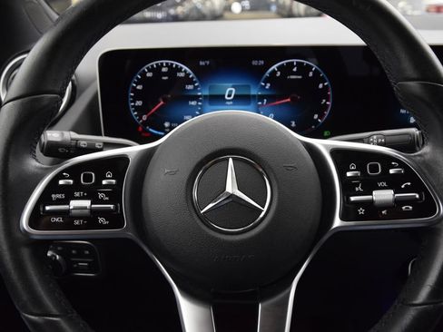 Used 2021 Mercedes-Benz GLA 250 4MATIC image 22