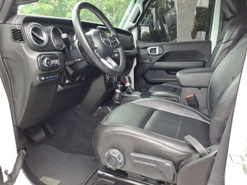 Certified 2022 Jeep Wrangler Unlimited Sahara w/ Cold Weather Group AWD/4WD image 13