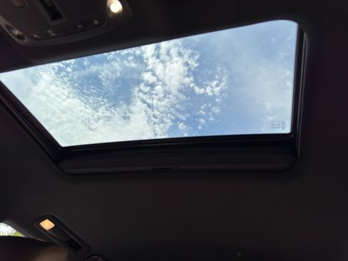 Used 2022 Nissan Armada Platinum RWD image 11