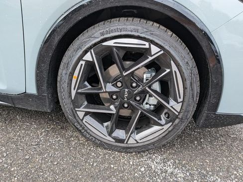 New 2026 Kia K4 EX w/ GT-Line Premium Package FWD image 10