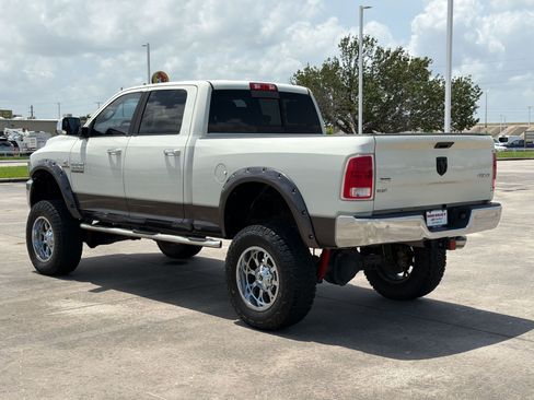 Used 2016 RAM 3500 Laramie w/ Convenience Group AWD/4WD image 3