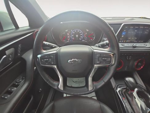 Certified 2022 Chevrolet Blazer RS w/ Enhanced Convenience Package AWD/4WD image 11