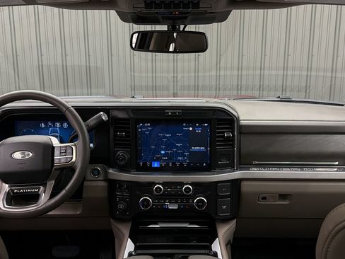 Used 2025 Ford F250 Platinum w/ Platinum Plus Package AWD/4WD image 38