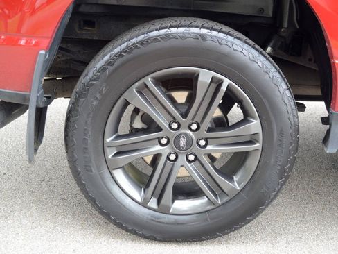 Used 2021 Ford F150 Lariat w/ Equipment Group 502A High AWD/4WD image 11