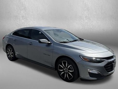 Used 2024 Chevrolet Malibu RS image 2