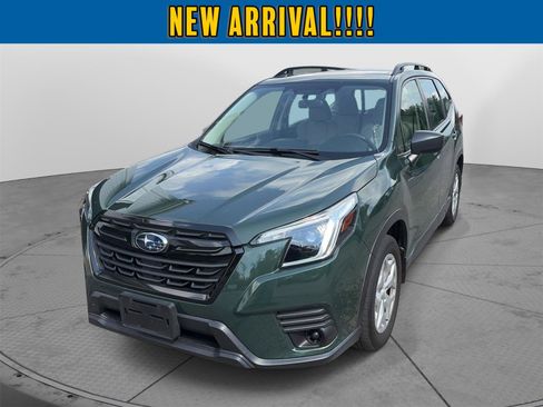 Used 2024 Subaru Forester AWD/4WD image 8