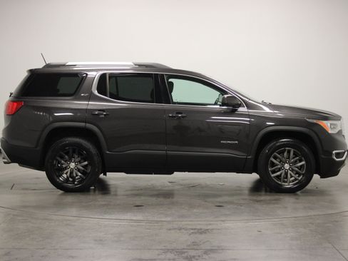 Used 2019 GMC Acadia SLT AWD/4WD image 9