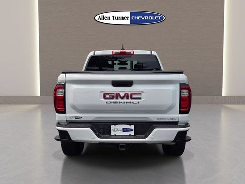 Used 2024 GMC Canyon Denali AWD/4WD image 7