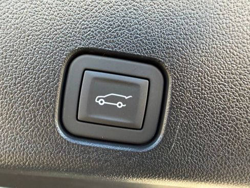 New 2026 Chevrolet Traverse LT w/ Sun and Wheel Package image 21