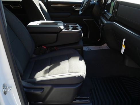 New 2026 Chevrolet Silverado 2500 LT w/ Snow Plow Prep/Camper Package image 21