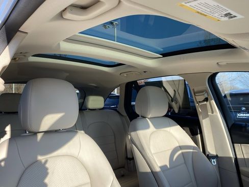 Used 2022 Mercedes-Benz GLC 300 image 29