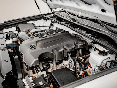 Used 2013 Toyota 4Runner SR5 image 41