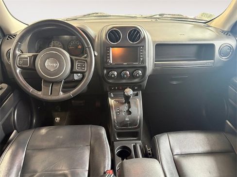 Used 2016 Jeep Patriot High Altitude image 8