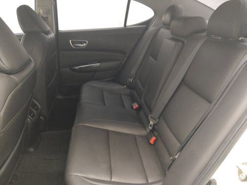 Used 2018 Acura TLX image 18