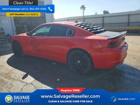 Used 2015 Dodge Charger SXT w/ Plus Group image 3