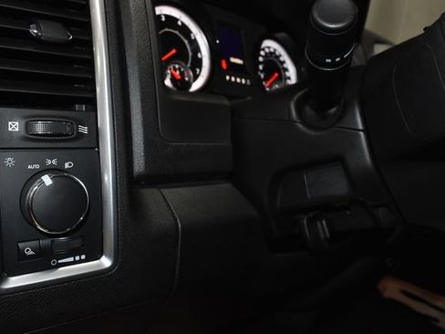 Used 2023 RAM 1500 Classic SLT w/ Protection Group AWD/4WD image 29