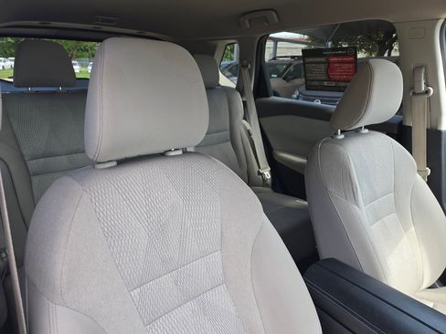 Certified 2025 Nissan Rogue SV FWD image 28