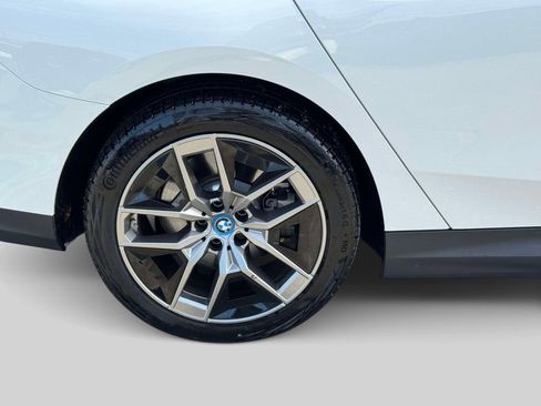 Certified 2025 BMW i5 xDrive40 w/ Premium Package AWD/4WD image 8