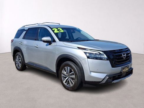 Used 2023 Nissan Pathfinder SL w/ Lighting Package (N92) image 1
