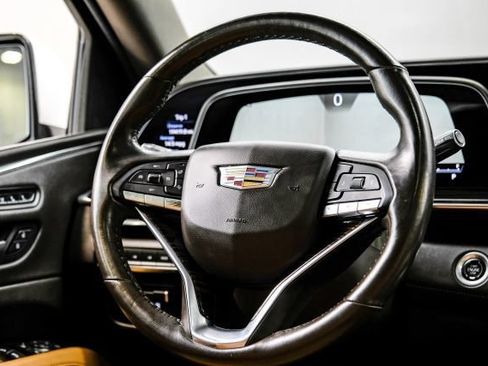 Used 2021 Cadillac Escalade ESV Sport w/ Heavy-Duty Trailer Package AWD/4WD image 23