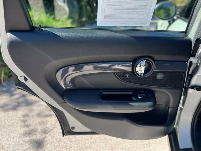 Used 2019 MINI Cooper Clubman S w/ Premium Package AWD/4WD image 11
