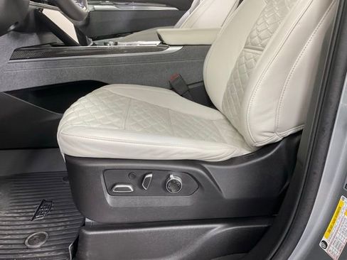 Used 2025 Cadillac Escalade V w/ LPO, Floor Liner Package image 26