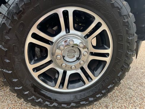 Used 2015 Ford F250 Platinum w/ FX4 Off-Road Package image 34