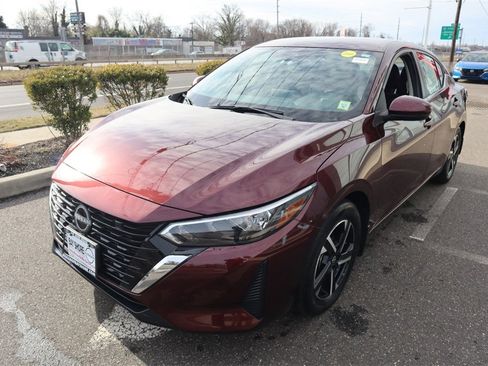 Certified 2025 Nissan Sentra SV image 9