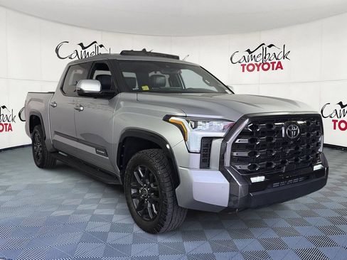 Used 2022 Toyota Tundra Platinum AWD/4WD image 3