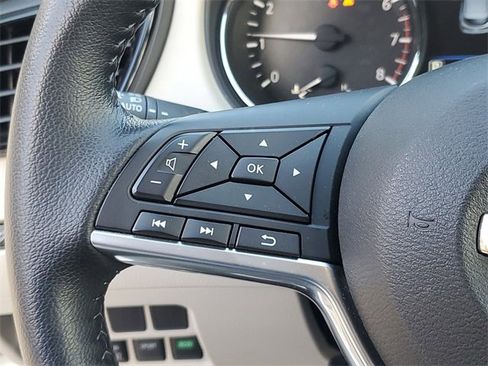 Certified 2022 Nissan Rogue Sport SV image 12