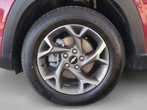 Used 2025 Chevrolet Trax LT image 22