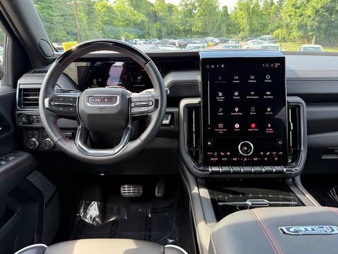 Certified 2026 GMC Yukon AT4 Ultimate AWD/4WD image 25