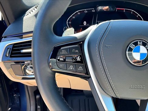 Certified 2023 BMW 530i w/ Premium Package RWD image 24