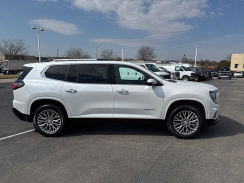 Used 2025 GMC Acadia Denali w/ LPO, Floor Liner Package AWD/4WD image 2