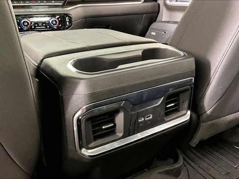 Used 2025 GMC Sierra 1500 Elevation AWD/4WD image 9