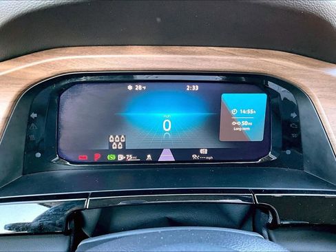 Used 2024 Volkswagen Atlas SE image 10